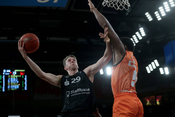 做出了不佳 做出了不佳