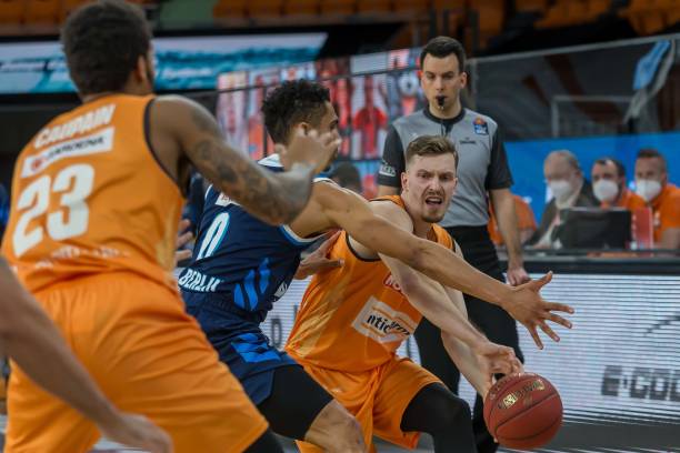 艰难与挑战 艰难与挑战